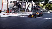 Verstappen ganó en Mónaco y manda en el campeonato